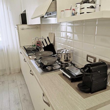 Alloggio Turistico Giulietta E Romeo - Intero Appartamento - Villafranca Di Verona, Zimmer, Holiday Rooms Exterior foto
