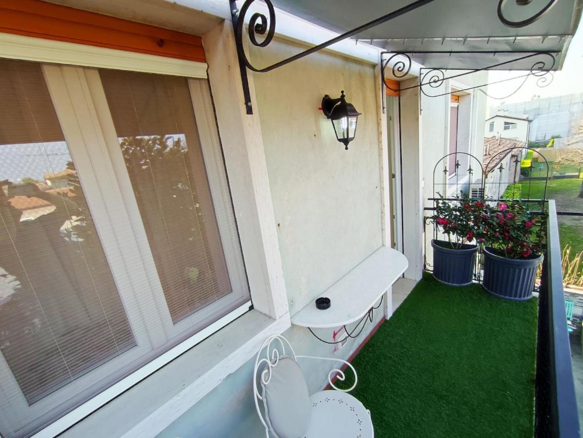 Alloggio Turistico Giulietta E Romeo - Intero Appartamento - Villafranca Di Verona, Zimmer, Holiday Rooms Exterior foto