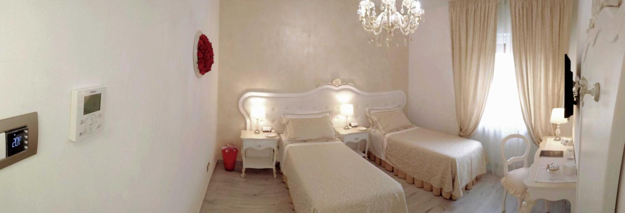 Alloggio Turistico Giulietta E Romeo - Intero Appartamento - Villafranca Di Verona, Zimmer, Holiday Rooms Exterior foto