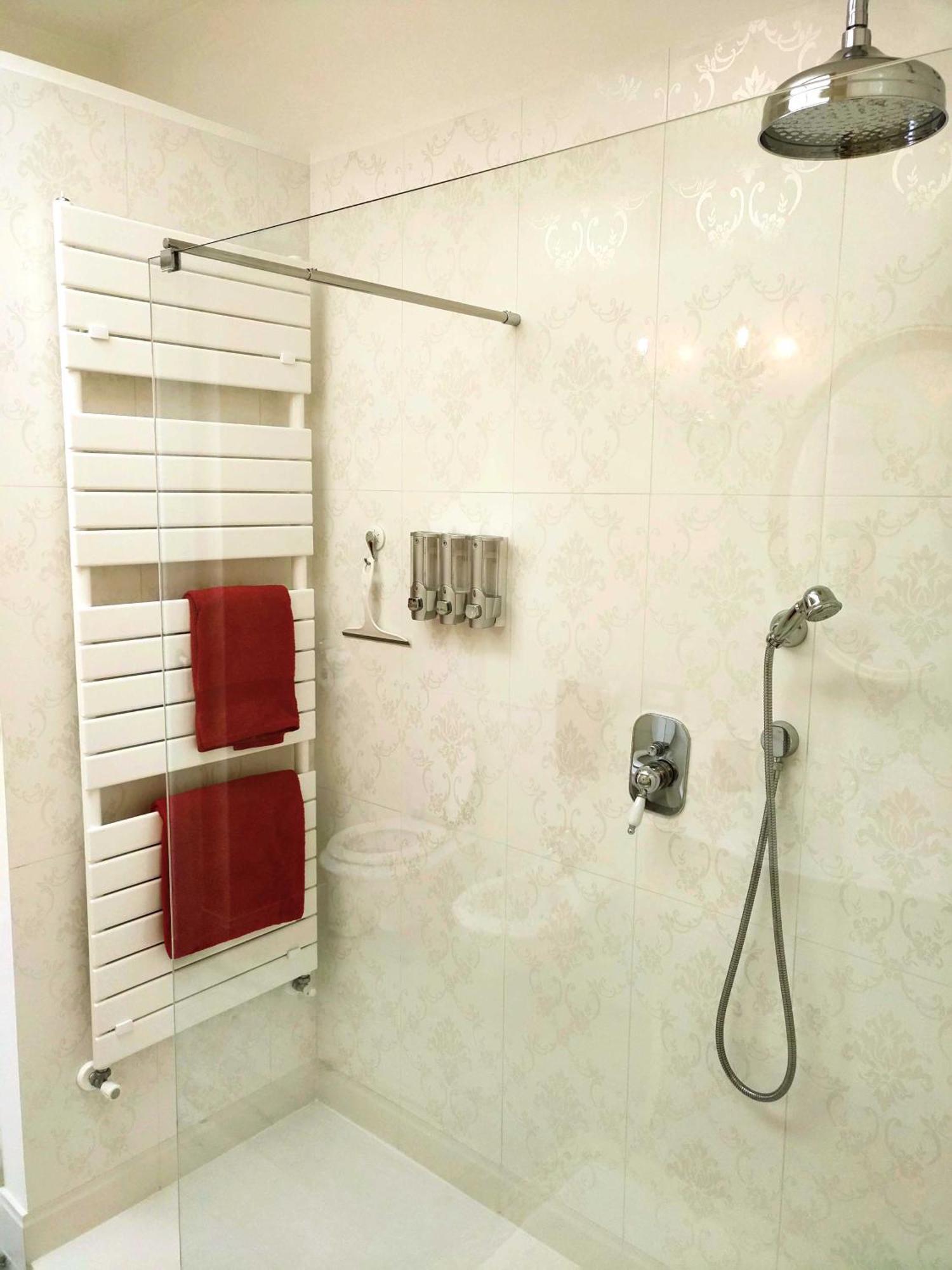 Alloggio Turistico Giulietta E Romeo - Intero Appartamento - Villafranca Di Verona, Zimmer, Holiday Rooms Exterior foto